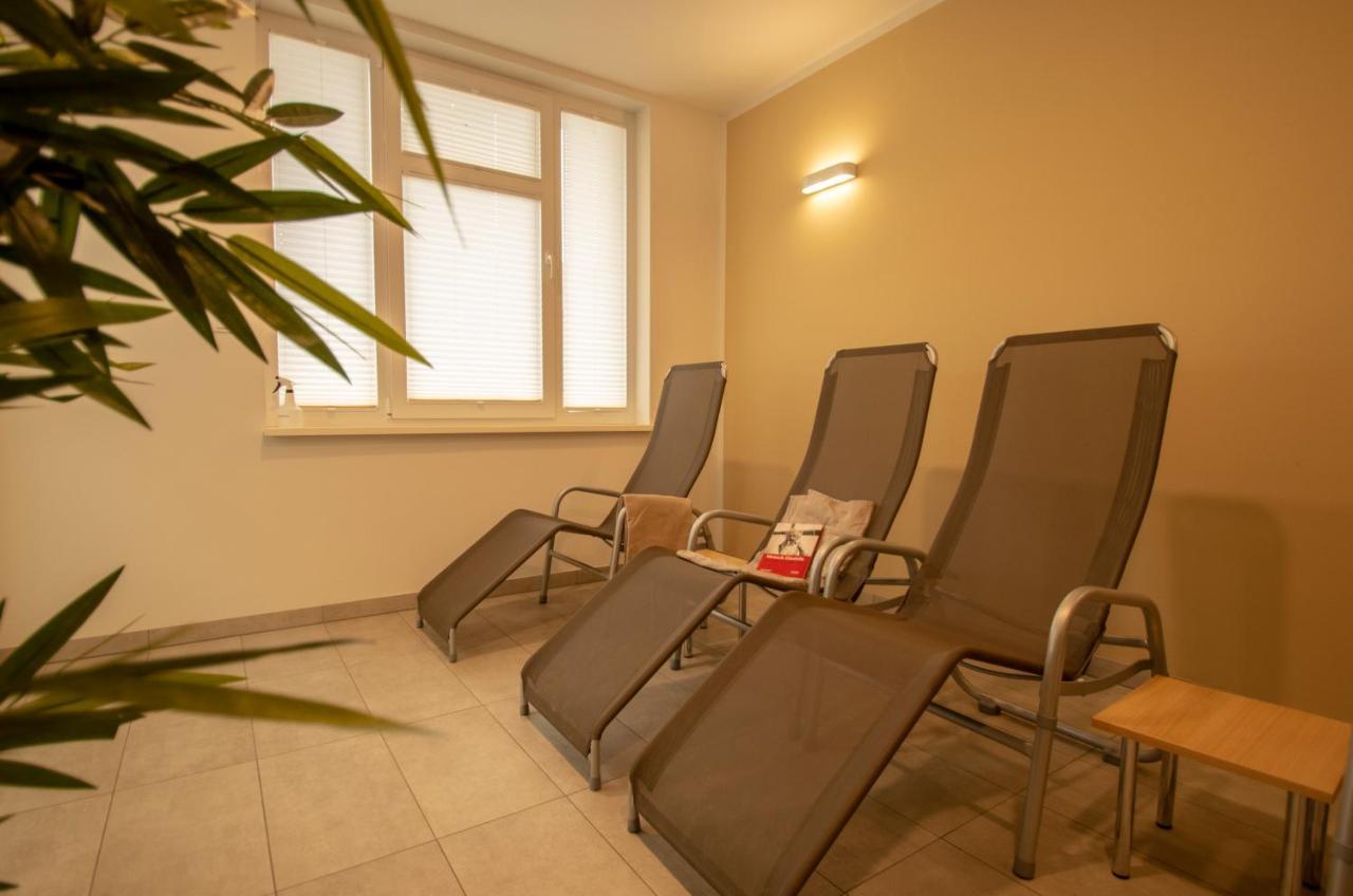 Albert-Inn-Glowe - Barrierefrei & 3 Schlafzimmer & Coworking & Strandkorb-Saisonal & Sauna Im Haus & Fahrraeder Экстерьер фото